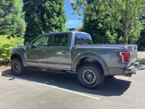Used 2019 Ford F150 Raptor w/ Equipment Group 802A Luxury AWD/4WD image 10