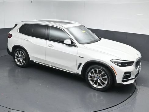 Used 2022 BMW X5 xDrive45e AWD/4WD image 46