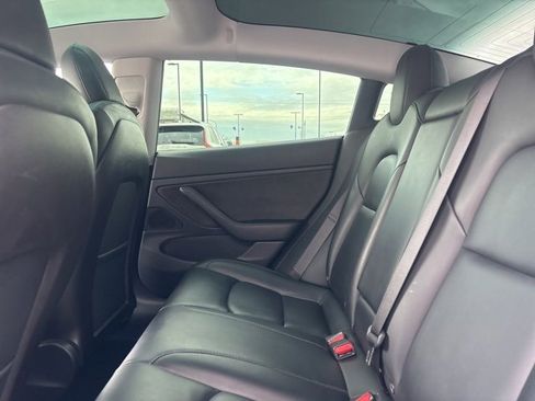 Used 2019 Tesla Model 3 Long Range image 19