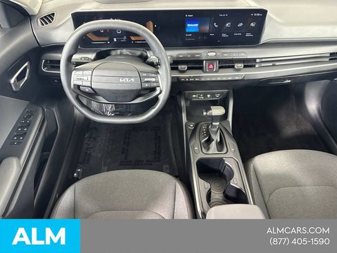Used 2025 Kia K4 FWD image 25