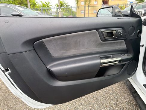 Used 2019 Ford Mustang Shelby GT350 w/ Technology Package image 26