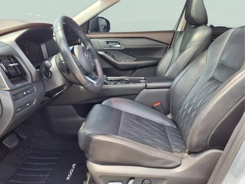 Used 2021 Nissan Rogue Platinum FWD image 10
