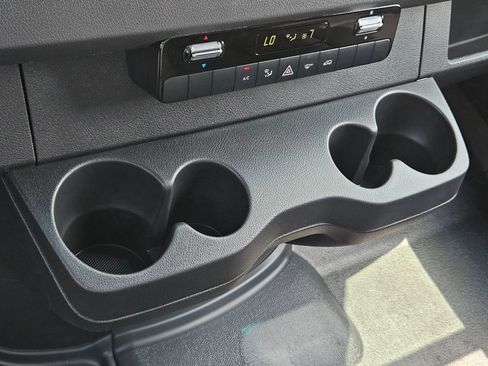 New 2024 Mercedes-Benz Sprinter 4500 image 25