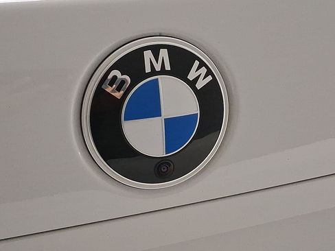 Used 2023 BMW 740i RWD image 32