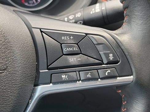 Certified 2024 Nissan Sentra SR FWD image 33