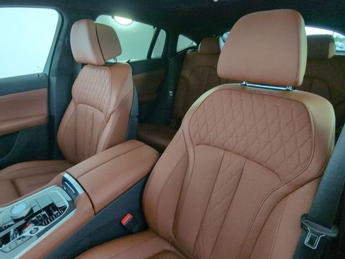 New 2026 BMW X6 M60i image 23