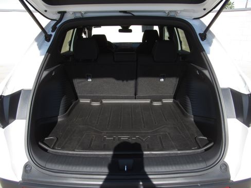 Used 2025 Honda HR-V Sport image 12