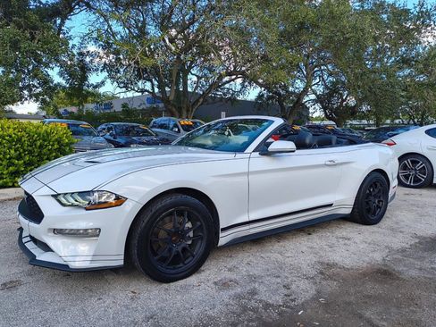 Used 2022 Ford Mustang Premium RWD image 45