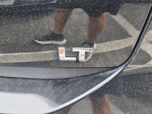 Used 2019 Chevrolet Equinox LT FWD image 9