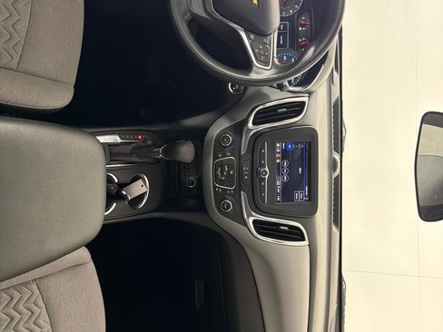 Used 2022 Chevrolet Equinox LS w/ LPO, Floor Liner Package AWD/4WD image 25