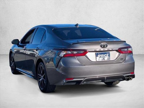 Used 2023 Toyota Camry SE image 8