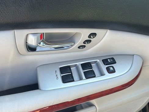 Used 2007 Lexus RX 400h AWD image 28