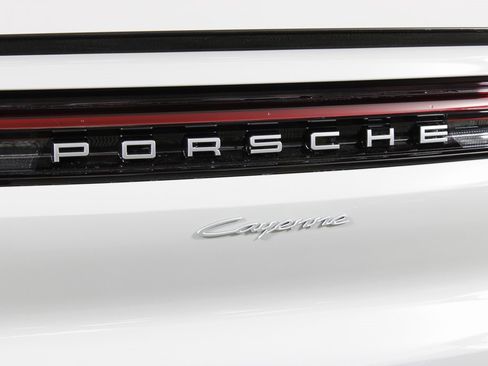 New 2026 Porsche Cayenne Coupe image 13
