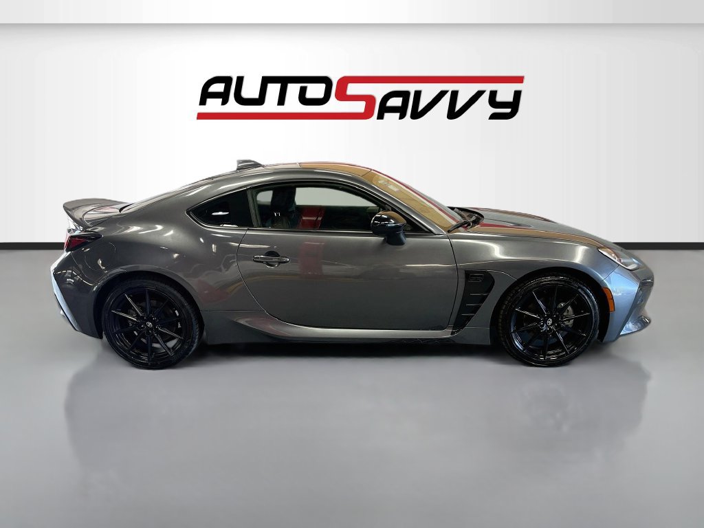 Used 2024 Toyota GR86 Premium RWD image 8