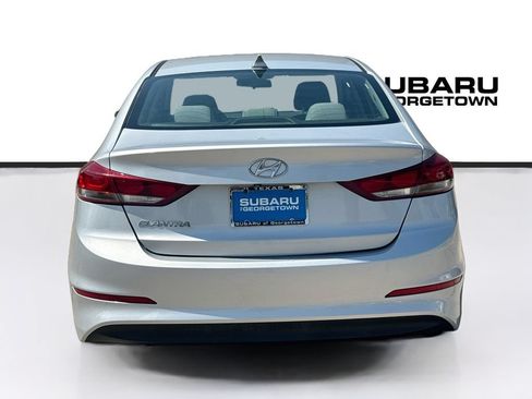 Used 2017 Hyundai Elantra SE FWD image 6