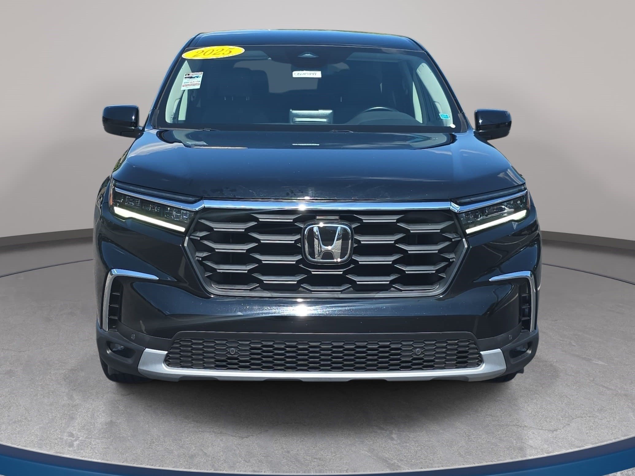 Certified 2025 Honda Pilot EX-L image 2