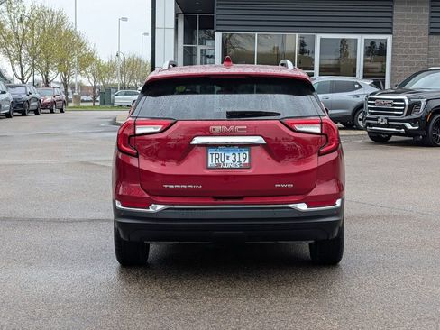 Used 2024 GMC Terrain SLT w/ Infotainment Package II AWD/4WD image 8
