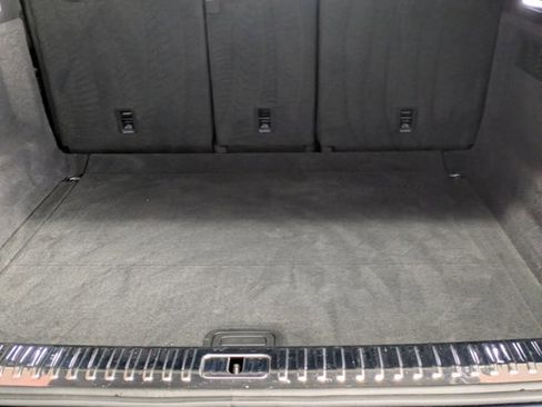 Used 2024 Audi Q8 Prestige w/ Prestige Package image 6