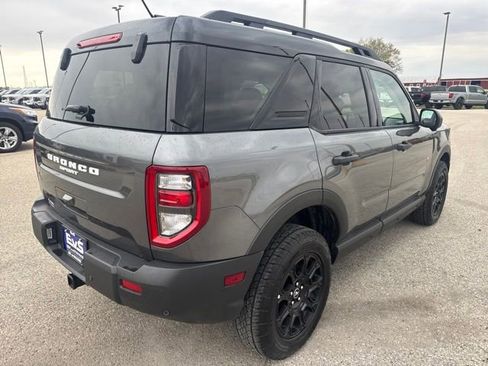Used 2025 Ford Bronco Sport Badlands AWD/4WD image 3