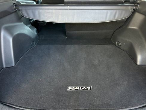 Used 2024 Toyota RAV4 XLE FWD image 14