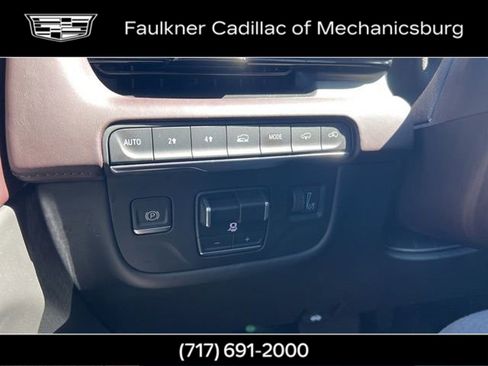 Used 2023 Cadillac Escalade ESV Premium Luxury Platinum w/ LPO, Radiant Package image 32