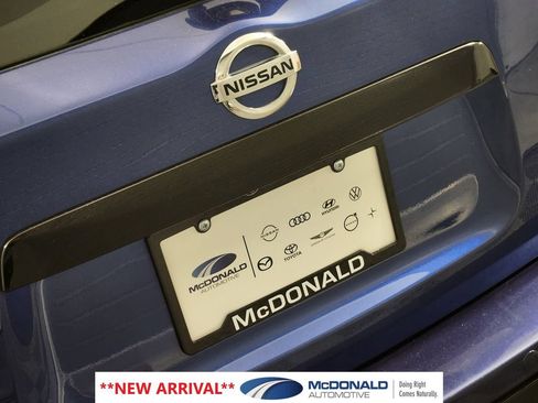 Used 2019 Nissan Pathfinder SL w/ Rock Creek Edition FWD image 9