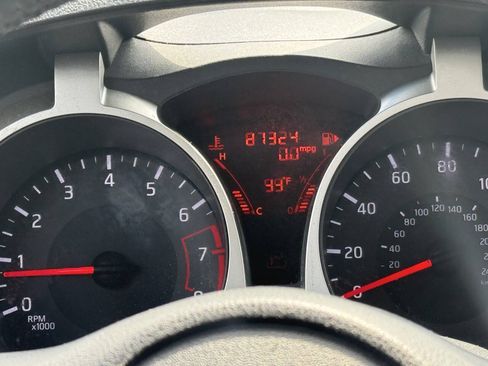 Used 2015 Nissan Juke SL FWD image 16
