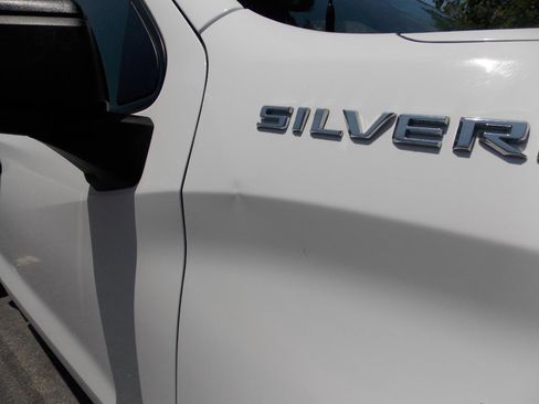 Used 2020 Chevrolet Silverado 1500 Custom w/ Custom Value Package AWD/4WD image 24