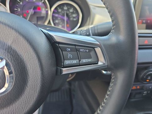 Certified 2022 MAZDA MX-5 Miata Club RWD image 25