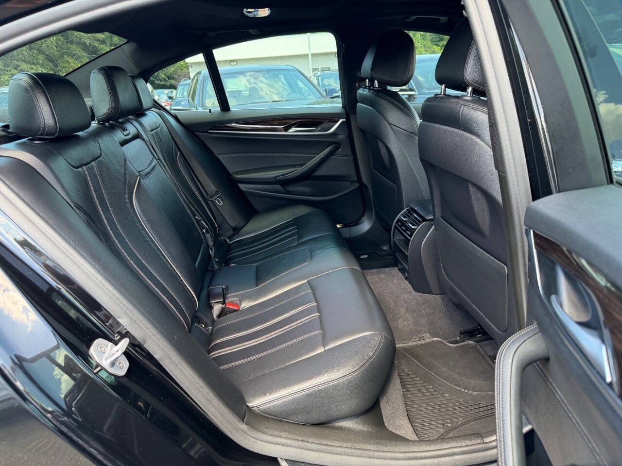 Used 2019 BMW 530i w/ Convenience Package RWD image 15