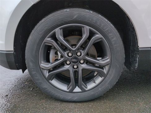 Used 2018 Ford Edge SEL w/ Equipment Group 201A image 33