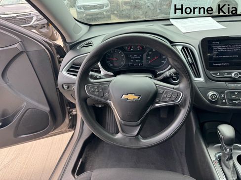 Used 2023 Chevrolet Malibu LS FWD image 16