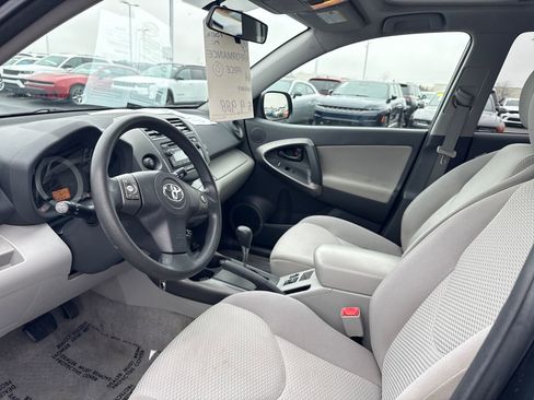 Used 2012 Toyota RAV4 4WD w/ Upgrade Value Pkg image 12