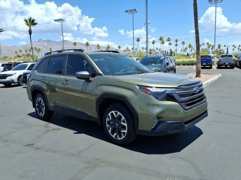 Certified 2026 Subaru Forester Premium AWD/4WD image 1