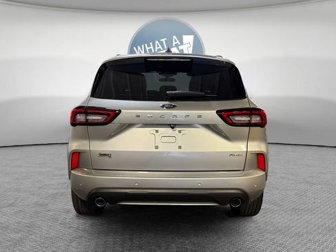 Used 2023 Ford Escape ST-Line w/ Tech Pack #1 AWD/4WD image 5