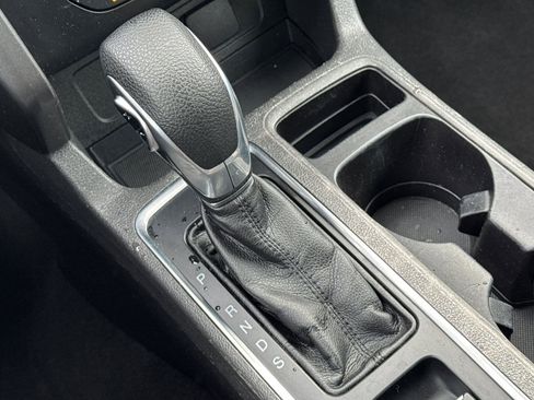 Used 2019 Ford Escape S image 22