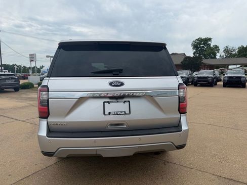 Used 2019 Ford Expedition Limited w/ Equipment Group 301A RWD image 3