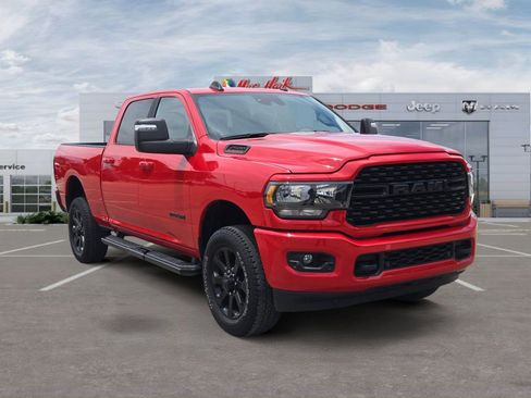 Used 2024 RAM 2500 Big Horn w/ Night Edition AWD/4WD image 7
