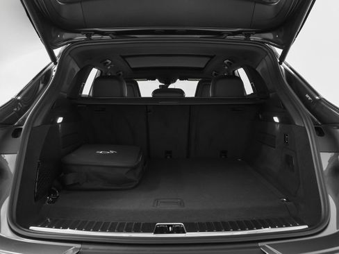 New 2026 Porsche Cayenne image 19