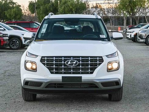 New 2026 Hyundai Venue SEL image 2