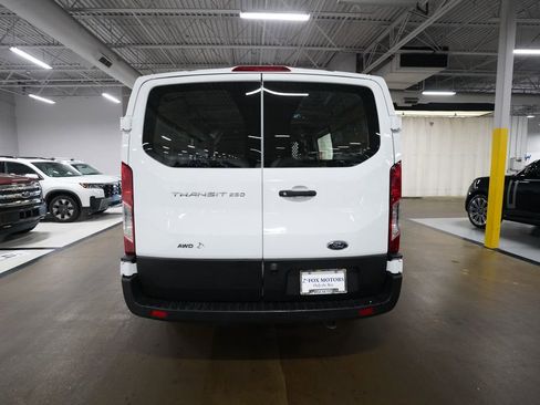 Used 2024 Ford Transit 250 Low Roof AWD w/ Exterior Upgrade Package image 25