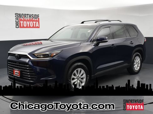 Used 2024 Toyota Grand Highlander AWD image 1