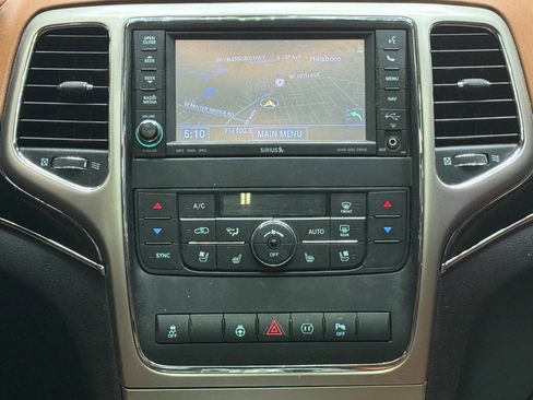 Used 2012 Jeep Grand Cherokee Overland Summit AWD/4WD image 19