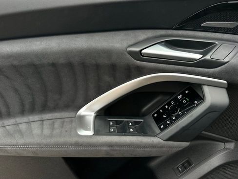 Used 2025 Audi SQ5 Premium Plus image 25