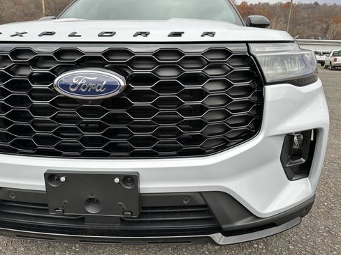 New 2026 Ford Explorer ST-Line w/ ST-Line Street Pack image 10
