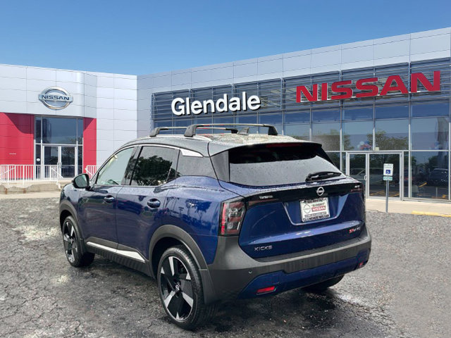 Certified 2025 Nissan Kicks SR w/ SR Premium Package AWD/4WD image 7