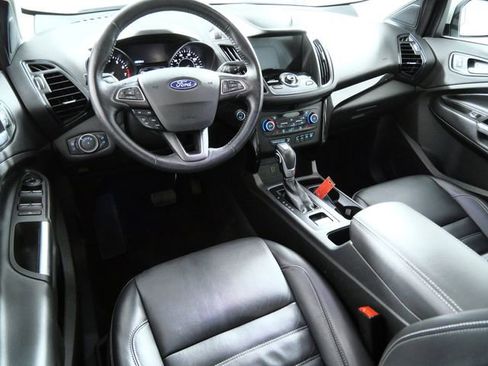 Certified 2019 Ford Escape Titanium image 4