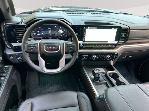Used 2025 GMC Sierra 1500 Elevation w/ Elevation Premium Package AWD/4WD image 25