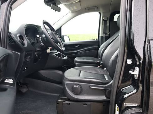 Used 2023 Mercedes-Benz Metris Passenger image 10