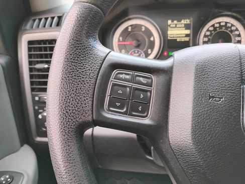 Used 2017 RAM 3500 Tradesman w/ Chrome Appearance Group image 8